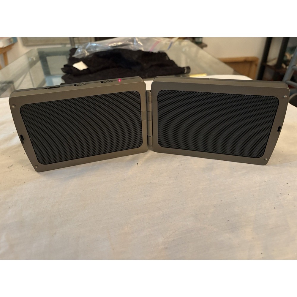 RadioShack Portable Amplified Speakers 40-1430 with Pouch